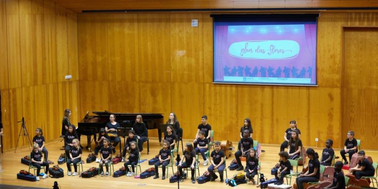 La orquesta infantil Son das Flores de Vigo busca financiación para brindar “igualdad de oportunidades”