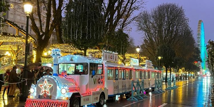El tren de la Navidad recorre de nuevo Vigo: precios, rutas y horarios