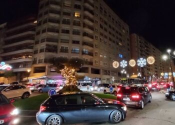 El colapso navideño de Vigo, en versiones opuestas: del «caos demencial» al «récord histórico»