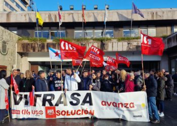 La plantilla de Vitrasa reprocha a Caballero que no esté mediando en el conflicto con la empresa