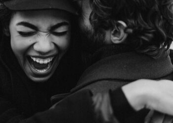 Día internacional de los abrazos, ¿abrazas o tienes miedo al contacto físico?