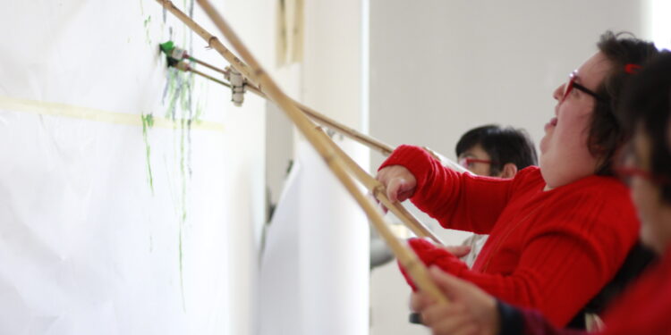 El Centro de Atención Integral de Apamp, en Navia, cumple 10 años