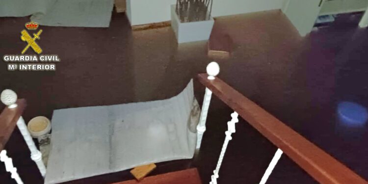 Rescatan a una mujer de 91 años atrapada en una vivienda de Gondomar inundada por las intensas lluvias