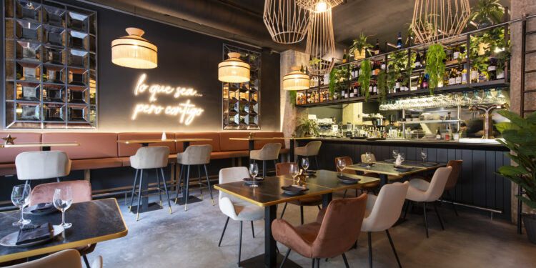 Platos con “performance” y una particular propuesta gastronómica: nace un nuevo restaurante en Vigo