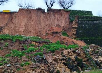 Las lluvias torrenciales derriban un tramo de la muralla de Valença