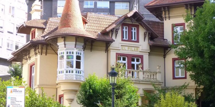 ‘El Pilar’, una fantasía de los Alpes en el centro de Vigo