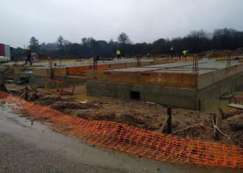 O Porriño cede una parcela para una planta de compostaje a una asociación de diversidad intelectual