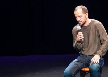 Ángel Martín dará ‘Un punto para los locos’ en Vigo