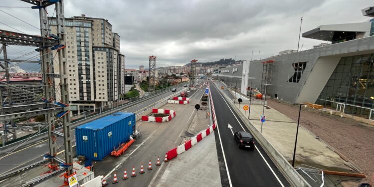 La Xunta pide rutas alternativas para la estación de autobuses ante los cortes en la AP-9