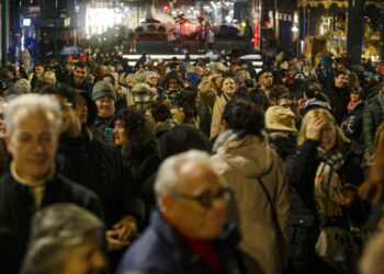 Marea de Vigo critica la “necesidad de exageración permanente de un alcalde que roza el ridículo”