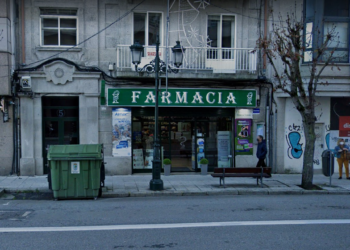 Arde en Vigo el transformador de una fachada de la calle Pizarro