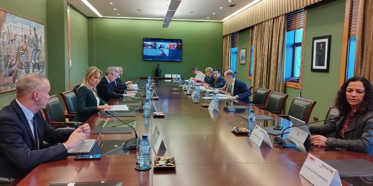 La Autoridad Portuaria de Vigo cierra la compra de terrenos privados en Rande para ampliar su zona operativa