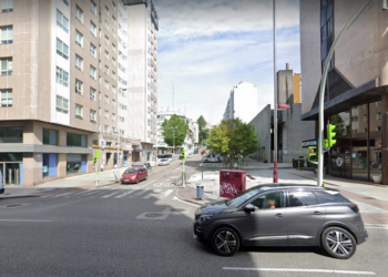 Un incendio en un transformador de la Avenida da Florida, en Vigo, deja sin luz a unas 500 personas