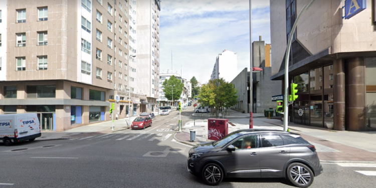 Un incendio en un transformador de la Avenida da Florida, en Vigo, deja sin luz a unas 500 personas