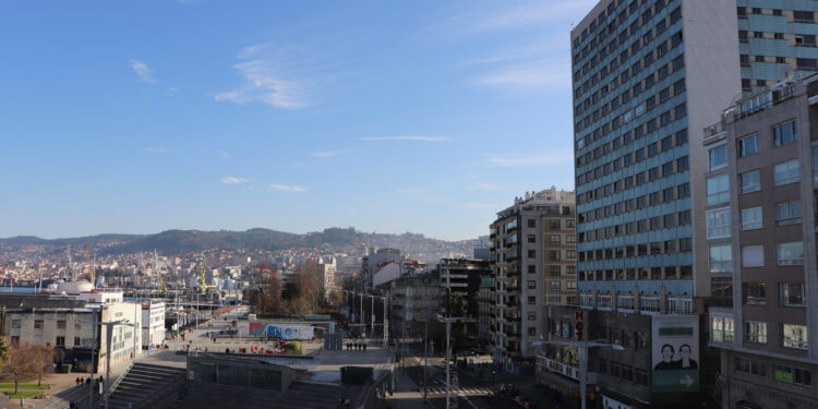 El Hotel Bahía de Vigo y sindicatos negociarán un ERE a partir del lunes