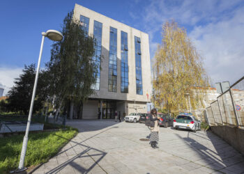 Condenados a penas que suman casi 12 años por robar a un matrimonio de Vigo a punta de cuchillo