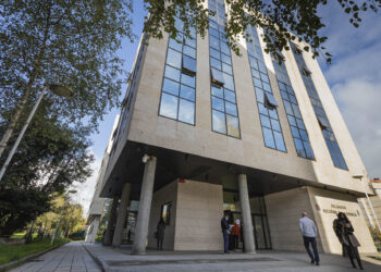 Piden más de 20 años de cárcel para un hombre acusado de dos delitos de agresión sexual a menores