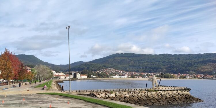 Hallan muerta a una mujer en su casa de Moaña y a un hombre en un coche en la parroquia de Domaio