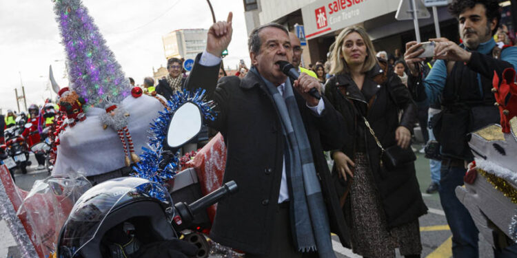 Caballero pone cifras a la Navidad de Vigo: «Este año estamos en torno a los 3 millones de personas»