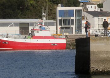 Bruselas prohibirá la pesca de arrastre en el 30% de las aguas comunitarias a partir de 2030