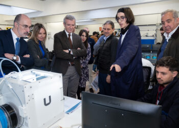 Rueda asegura que no se está buscando sustituto para Almuiña en la Autoridad Portuaria de Vigo