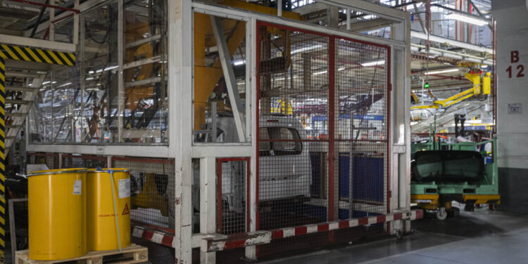 Stellantis Vigo rebaja su ERTE a un máximo de 75 días y ofrece bajas incentivadas para el ERE