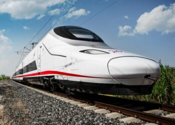 Galicia pide al Gobierno siete trenes Avril, dos de ellos para Vigo, y más frecuencias con Madrid