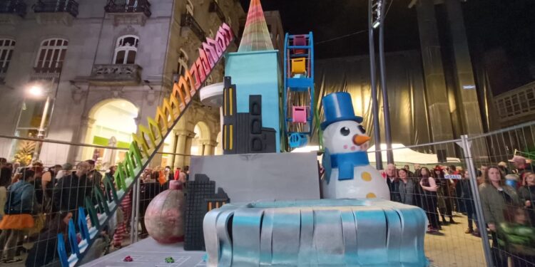 El Meco abre el Carnaval de Vigo con los hitos de Abel Caballero: Navidad, rampas, Halo…