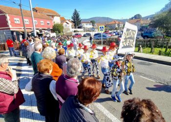El CEIP Plurilingüe de Reboreda ha hecho su desfile de Carnaval
