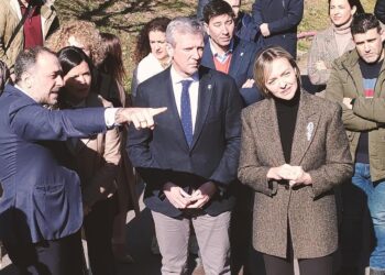 Rueda anuncia la próxima licitación por 5,4 millones del centro de cuidados intermedios de O Rebullón, en Mos