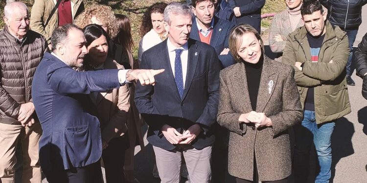 Rueda anuncia la próxima licitación por 5,4 millones del centro de cuidados intermedios de O Rebullón, en Mos