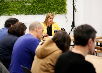 Silva hace balance de sus ocho años en la Diputación: 69 millones invertidos en los siete concellos próximos al área de Vigo