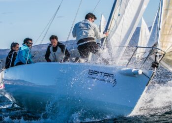 Los J80 gallegos abren su año regatero en Baiona con las miras puestas en el Mundial 2023