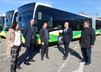 Vitrasa lamenta la “actitud inflexible” de la plantilla y alega que sus conductores cobran un 37% más que el resto