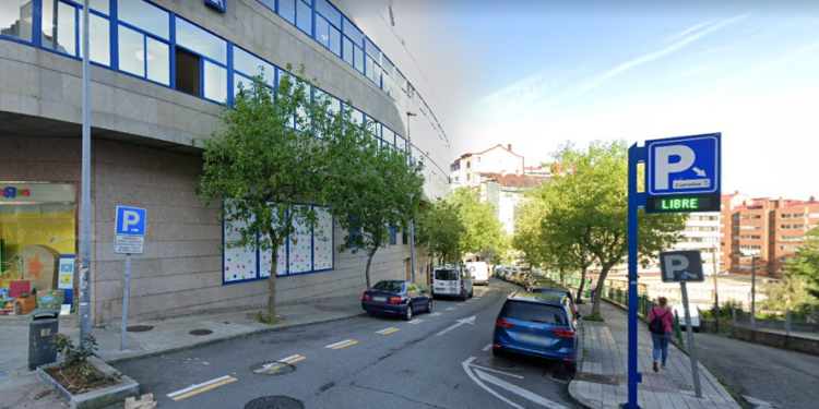 Detenido en Vigo un hombre tras dar varios puñetazos y tirar al suelo a su esposa en plena calle