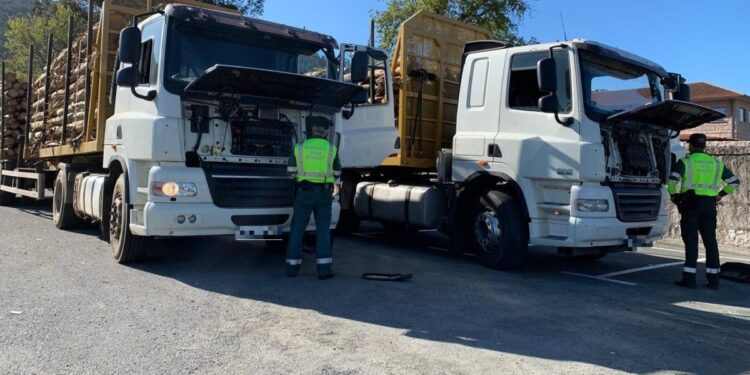 La DGT inicia una campaña especial de vigilancia de camiones y autobuses en Galicia