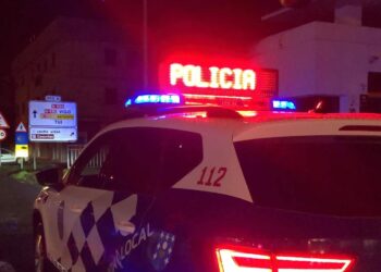 Un incendio en el interior de un edificio en Redondela obliga a desalojar el inmueble