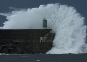 Aviso por viento en el mar: rachas de hasta fuerza 8 en las Rías Baixas