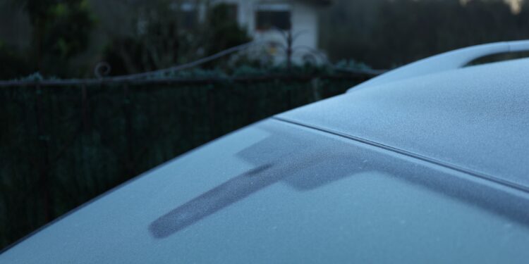 El frío polar pone el termómetro en negativo en el área de Vigo, con Ponteareas a -3ºC