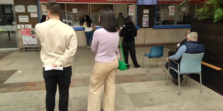Vigo pagará la beca de 205 euros por estudiante “dentro de unos días”