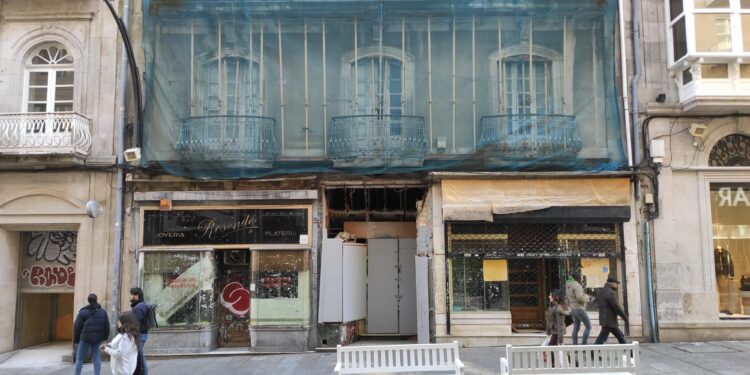 Vigo cerrará la “única herida” abierta en la calle Príncipe con la reforma de la antigua Papelería Comercial