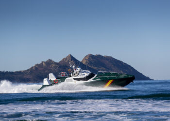 Aister crea en la ría de Vigo la patrullera pionera para interceptar a narcos en el Estrecho: así es la HS60