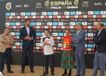 Vigo anuncia el Vigués Distinguido para Miguel Méndez y el desembarco de la selección femenina de baloncesto