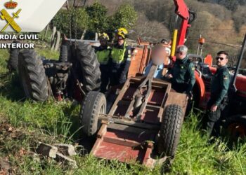 Fallece tras volcar su tractor y quedar atrapado