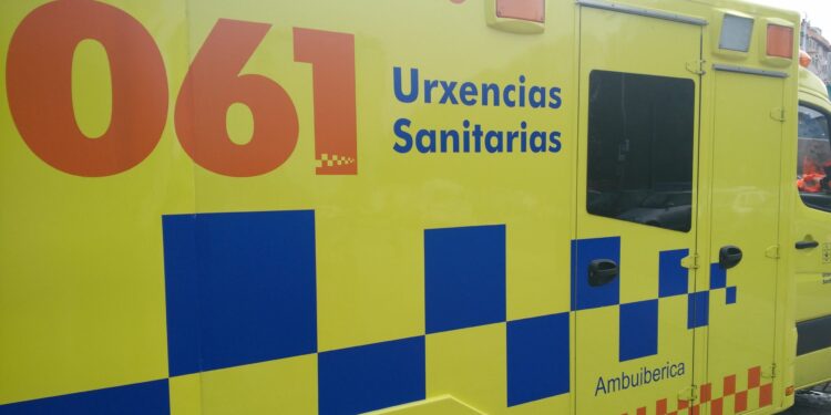 Al menos un herido en una nueva colisión entre dos coches y un camión en la AP-9 cerca del túnel de A Madroa