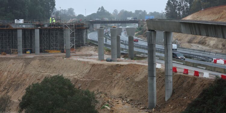 Corte de tráfico nocturno por las obras de la VAC Tui-A Guarda