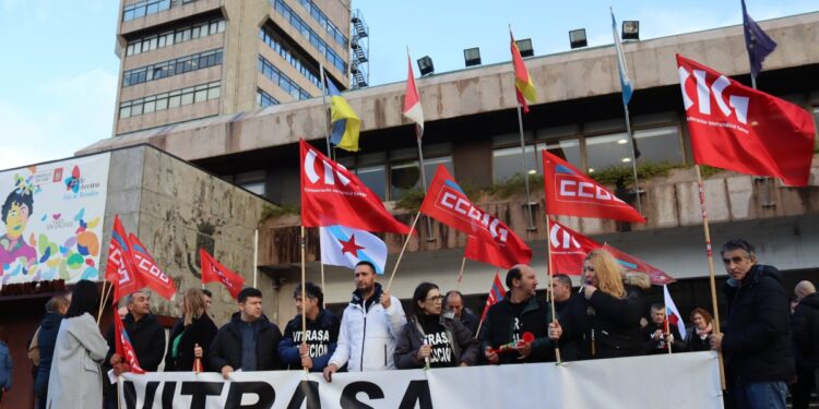 Reuniones sin avances de los trabajadores de Vitrasa con el Concello y la empresa
