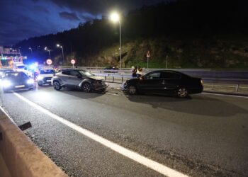 vehículo sentido contrario autopista del atlántico rande peaje vilaboa