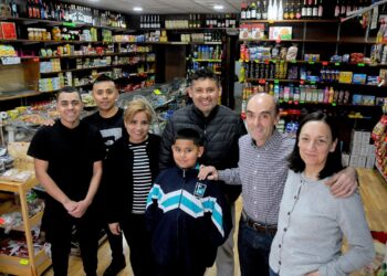 Una nueva vida para la tienda de Adelina en Vigo: “Fue una corazonada”