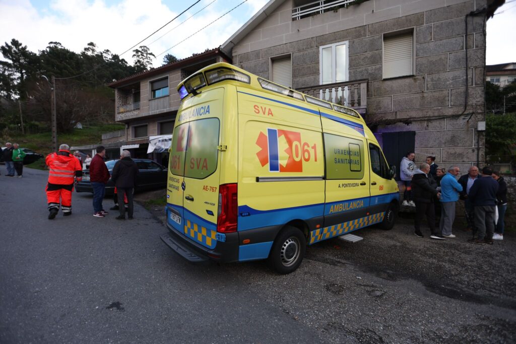 Atropelladas cuatro personas que estaban sentadas en una terraza en Vilaboa